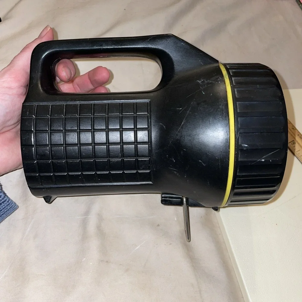 Large Garrity 6V‎ Flashlight (battery-less)